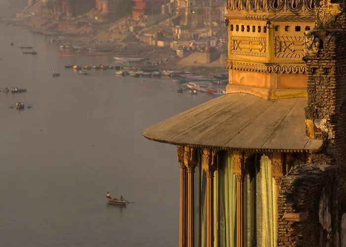 Romantic hotels Brijrama Palace, Varanasi - By The Ganges