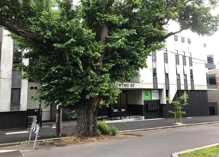 Hotels Close to Airport Q Squared Serviced Apartments