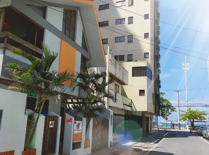 Beach hotel: Pousada Cancoq - 20 Metros Da Praia