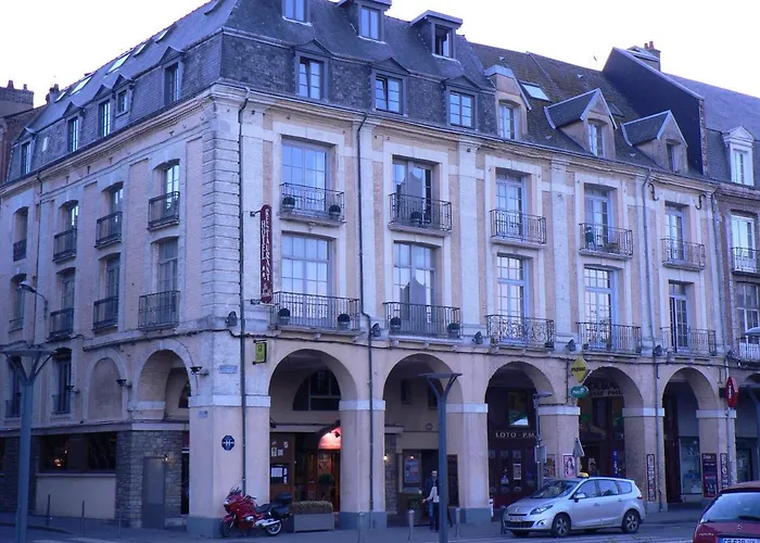 Logis Hotel & Restaurant - Les Arcades