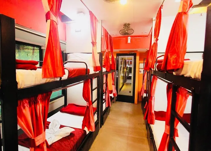 Hostel: Town Hostel Mumbai - Ac Dormitory